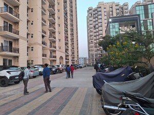 Parking in 2 BHK Apartment at Signature Global Prime, Sector 63a – for Rent
