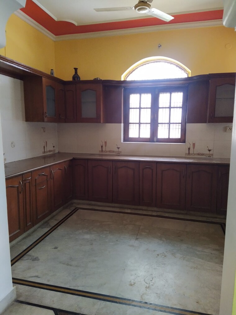 Kitchen, gomti nagar 3 Bedroom 3200 Sq.Ft. Builder Floor In Gomti Nagar Lucknow 9701699