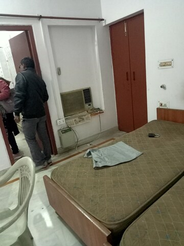 1 BHK Villa For Rent in Aliganj