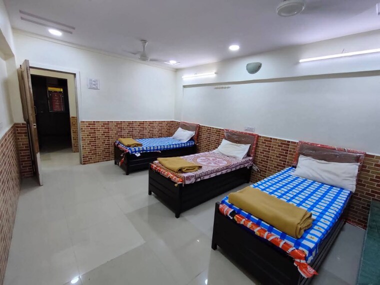 Room, goregaon west Pg For Boys & Girls In Goregaon West 9701720