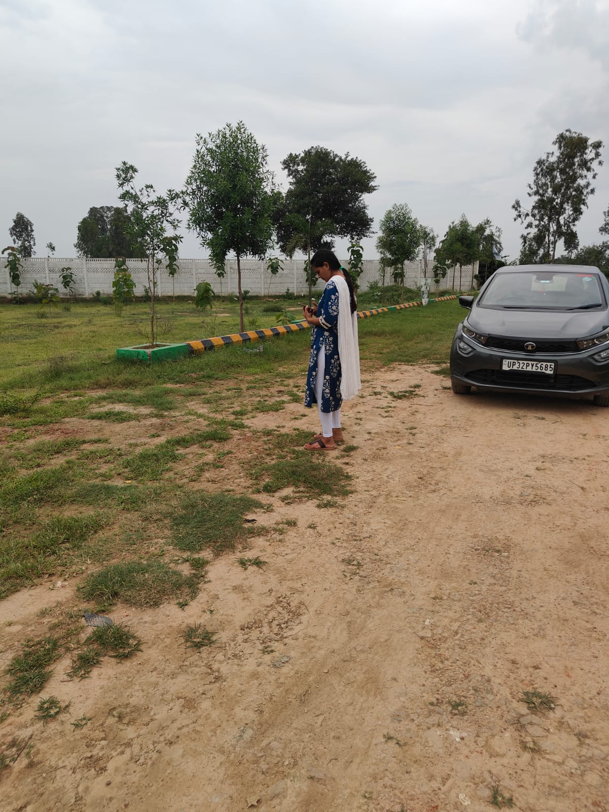 Plot For Sale in Gosainganj