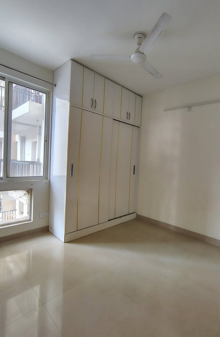 Room, solutrean-caladium 3 Bedroom 1805 Sq.Ft. Apartment In Sector 109 Gurgaon 9701743