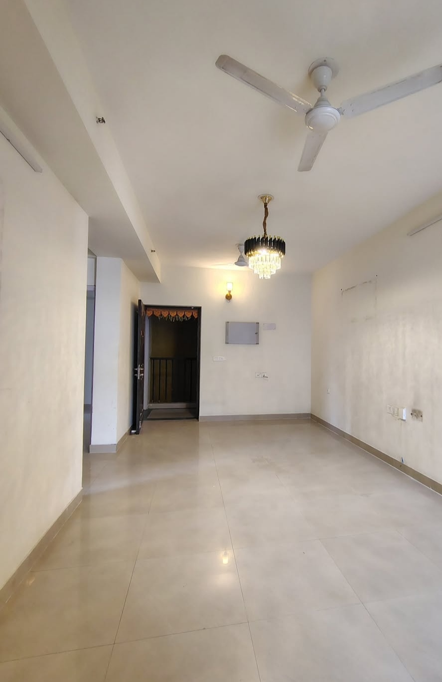 3 BHK + Servant Room 1805 Sq.Ft. Apartment in Solutrean Caladium
