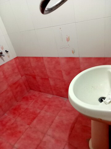 Bathroom in 1 BHK Villa at Aliganj – for Rent