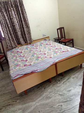 Bedroom in 1 BHK Villa at Aliganj – for Rent