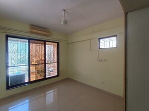 Room in 3 BHK Apartment at Shree Balaji Satyam Towers, Kopar Khairane – for Rent