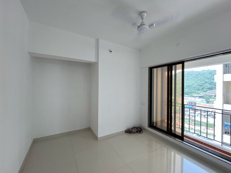 Room, kashimira 2 Bedroom 640 Sq.Ft. Apartment In Kashimira Thane 9701814