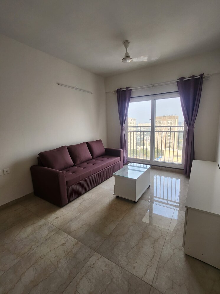 Living Room, shapoorji-pallonji-bkc-28 2 Bedroom 712 Sq.Ft. Apartment In Bandra East Mumbai 9701943