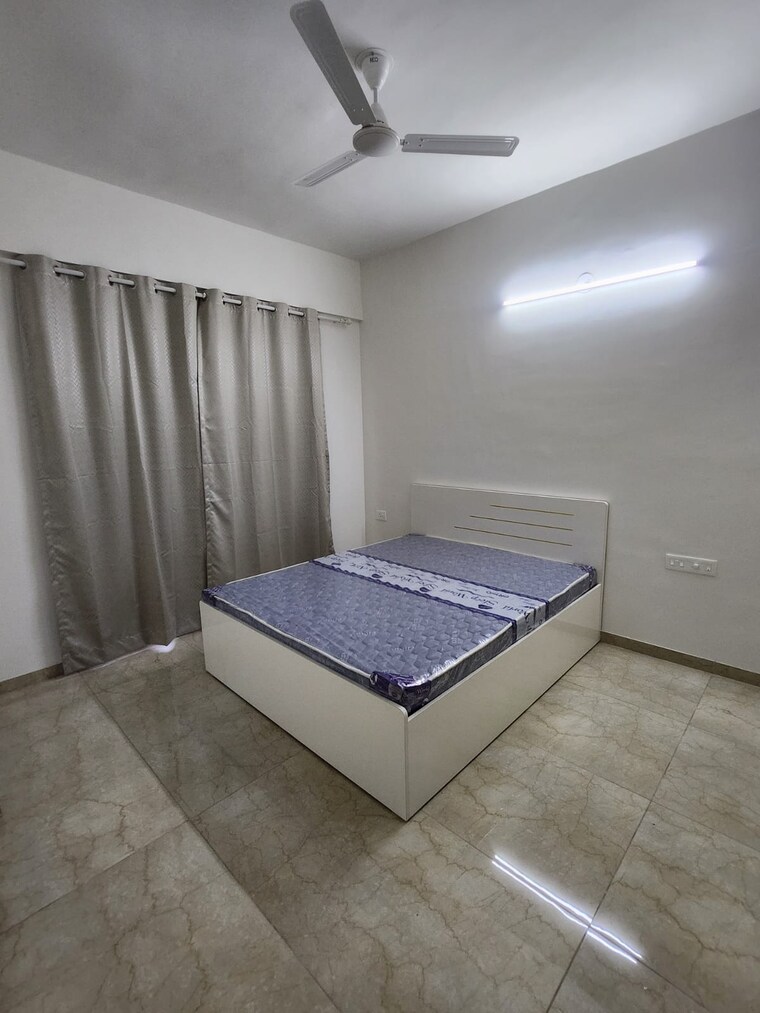 Bedroom, shapoorji-pallonji-bkc-28 2 Bedroom 712 Sq.Ft. Apartment In Bandra East Mumbai 9701943