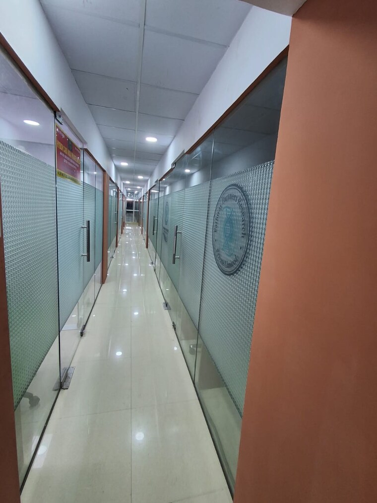 Other, sector 3 Commercial Office Space in IT/SEZ 1000 Sq.Ft. In Sector 3 Noida 9701893