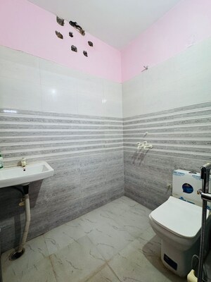Bathroom in 1 BHK Builder Floor at Neb Sarai – for Rent