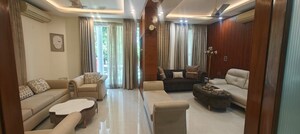 Living Room in 5 BHK Villa at Eldeco Mansionz, Sector 48 – for Sale