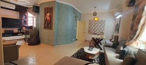 Living Room in 5 BHK Villa at Eldeco Mansionz, Sector 48 – for Sale