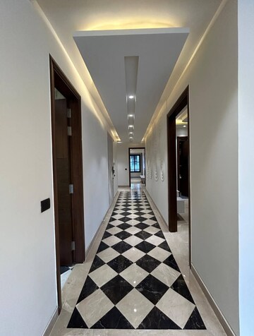 Building Lobby in 4 BHK Builder Floor at Sushant Lok I – for Rent