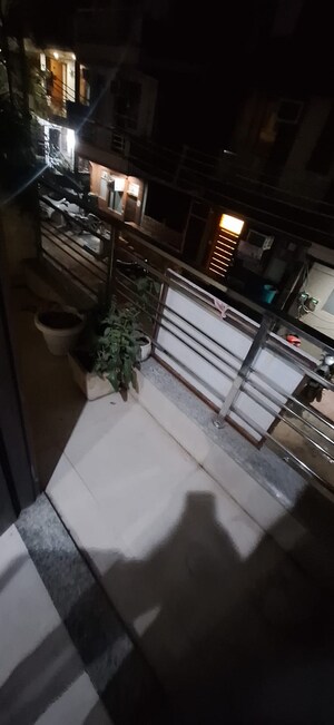 Staircase in 1 BHK Builder Floor at DLF City Phase III, Sector 24 – for Rent