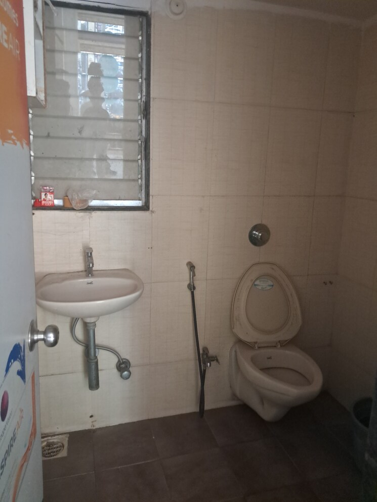 Master Bedroom, lucky-house 2 Bedroom 750 Sq.Ft. Apartment In Chembur Mumbai 9702047