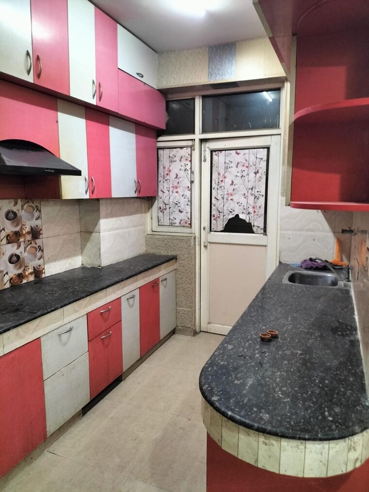 Kitchen, kw-srishti 3 Bedroom 1450 Sq.Ft. Apartment In Raj Nagar Extension Ghaziabad 9702275