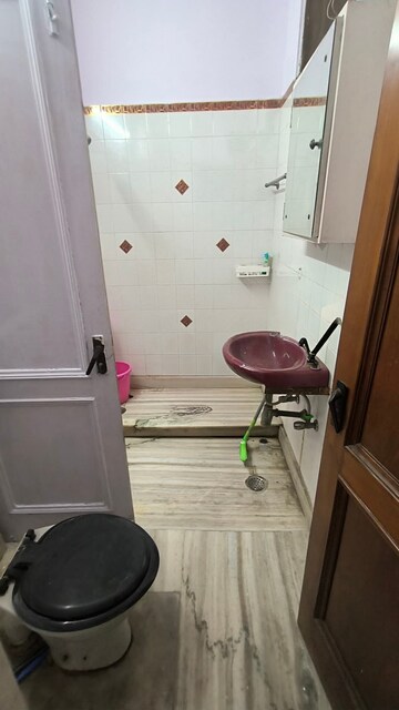 3 BHK Builder Floor For Rent in Shivalik Colony