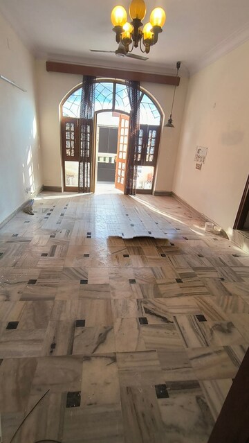 Kitchen in 3 BHK Builder Floor at Shivalik Colony – for Rent