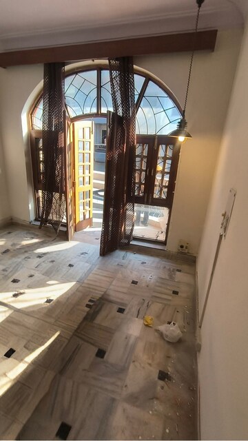 Living Room in 3 BHK Builder Floor at Shivalik Colony – for Rent