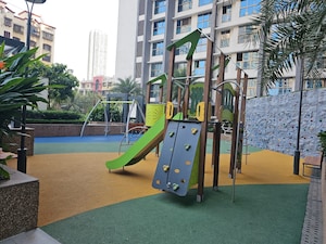 2 BHK Apartment For Rent in Raj Infinia, Malad West