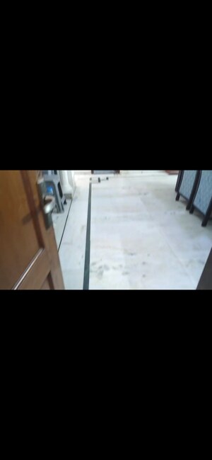 Room in 3 BHK Independent House at RWA Apartments Sector 52, Sector 52 – for Rent