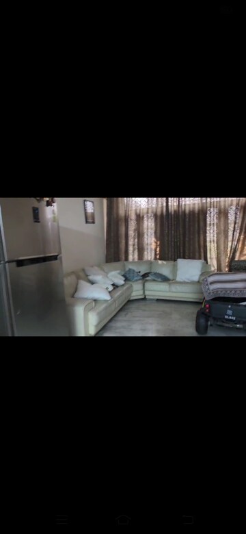 Team Area in 3 BHK Independent House at RWA Apartments Sector 52, Sector 52 – for Rent