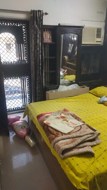 Bedroom in 2 BHK Builder Floor at Pitampura – for Sale