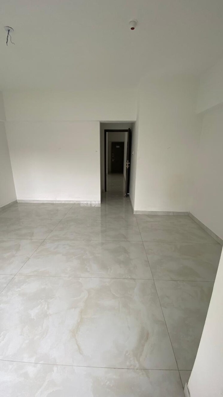 Room, ladiwala-bhavan 2 Bedroom 620 Sq.Ft. Apartment In Kandivali West Mumbai 9702352