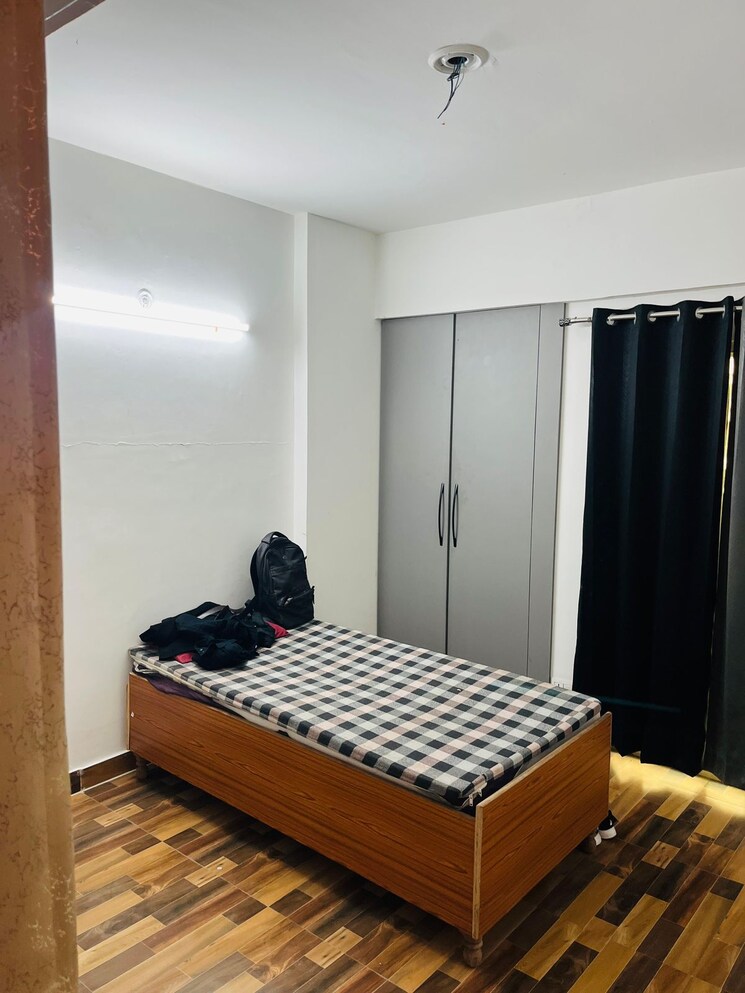 Bedroom, mcc-signature-heights 2.5 Bedroom 900 Sq.Ft. Apartment In Raj Nagar Extension Ghaziabad 9702356