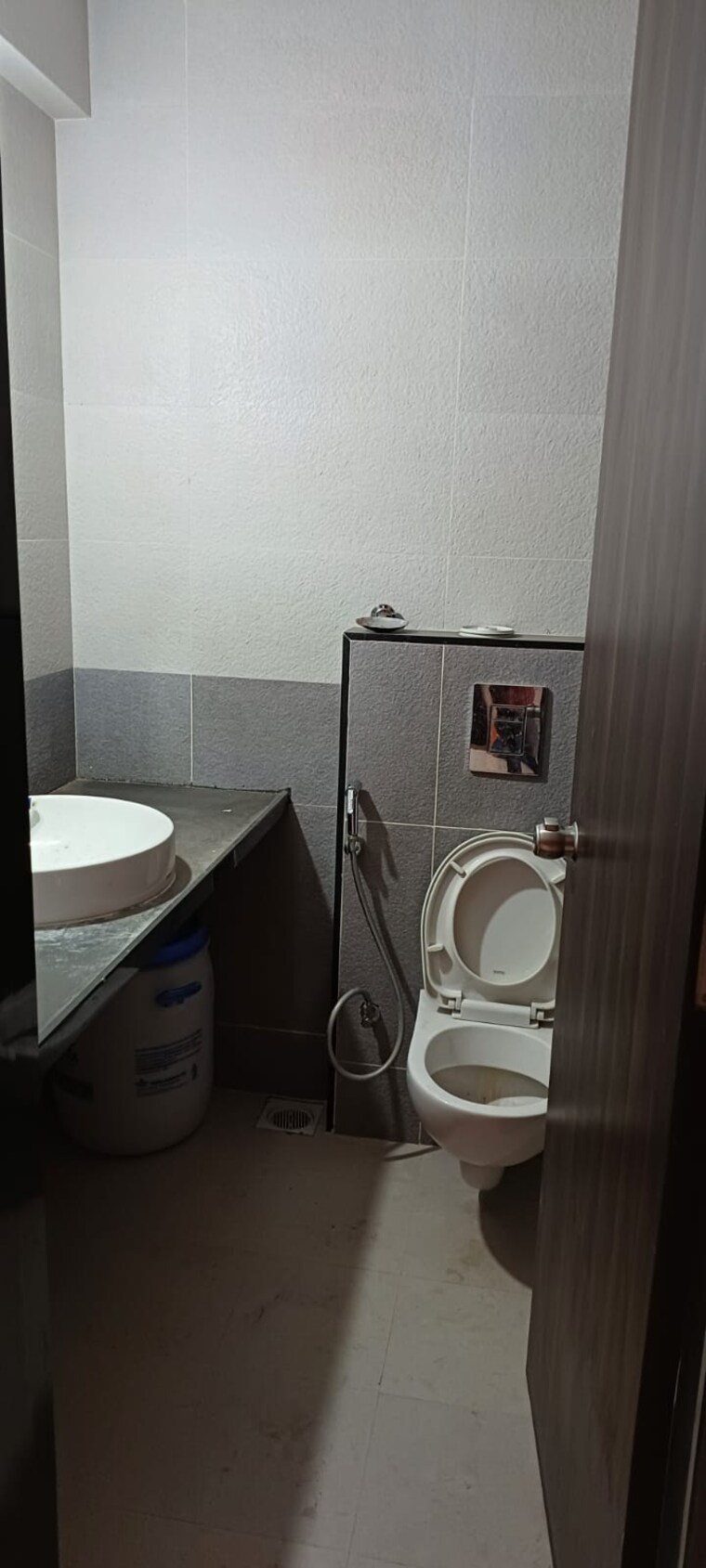 Bathroom, nyati-equatorial 2 Bedroom 1200 Sq.Ft. Apartment In Bavdhan Pune 9702390