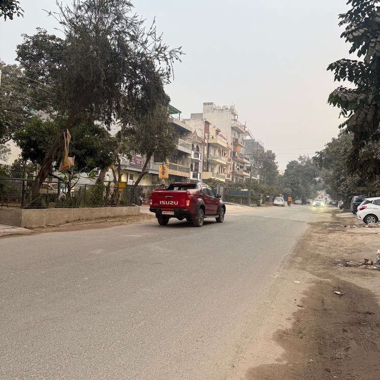  Parking, palam-vihar-residents-association 3.5 Bedroom 8000 Sq.Ft. Builder Floor In Palam Vihar Gurgaon 9702428