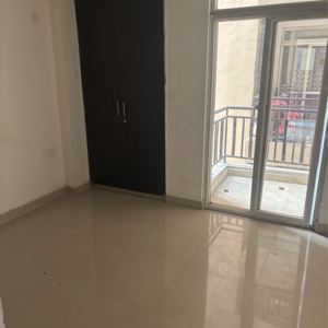 Room in 3 BHK Apartment at Sector 74 – for Rent