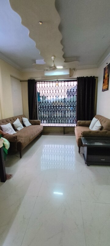 2 BHK Apartment For Rent in Kandivali West