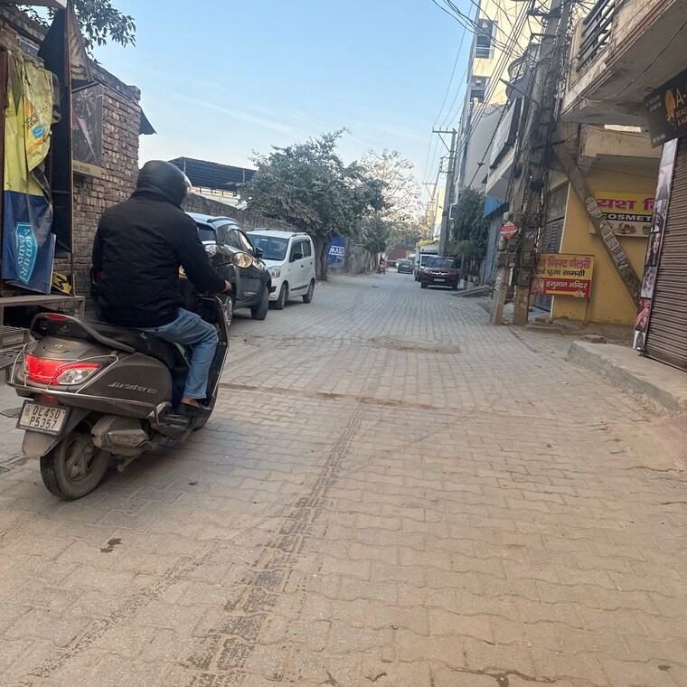  Parking, sai-kunj-new-palam-vihar  154 Sq.Yd. Plot In Sector 110a Gurgaon 9702462