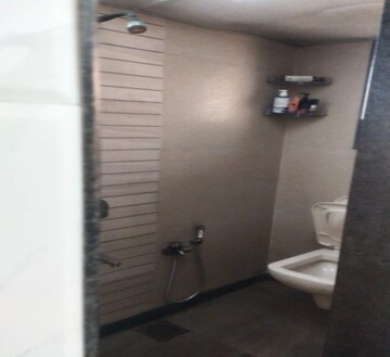 Room in 2 BHK Apartment at Munna Villa, Mahim – for Rent