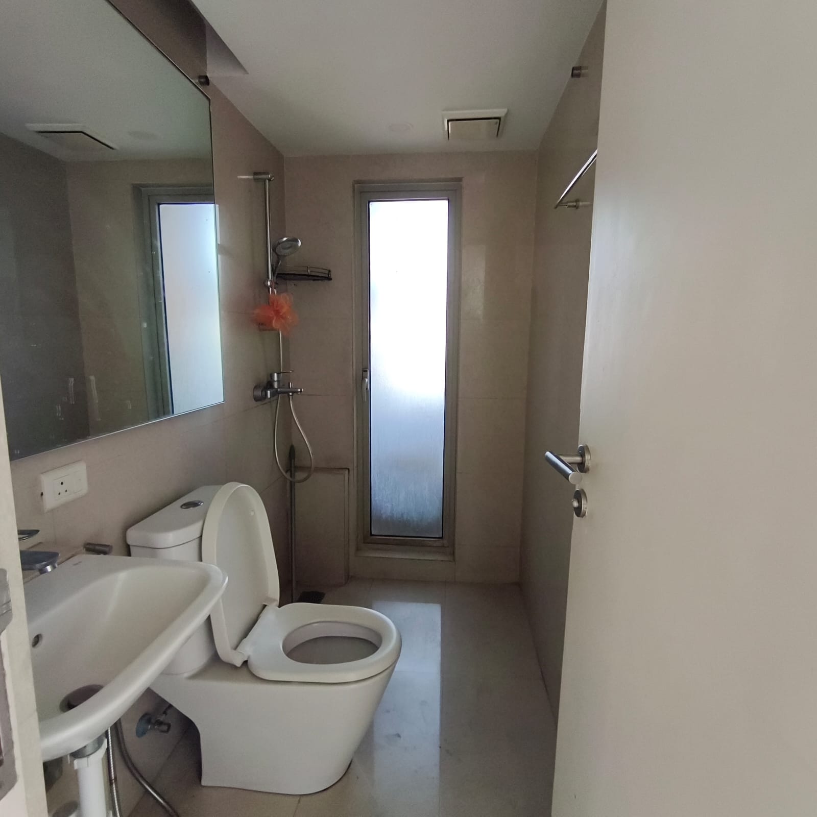 1 BHK Apartment For Rent in Hiranandani Estate Solitaire C