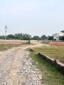 Plot For Sale in Vrindavan Yojna