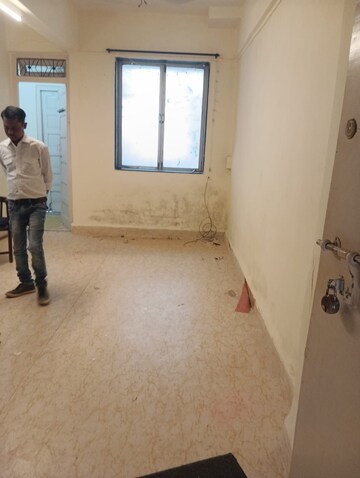 Room in 1 RK Apartment at Andheri East – for Sale