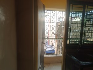 Room in 2 BHK Apartment at Madurdaha Hussainpur – for Sale