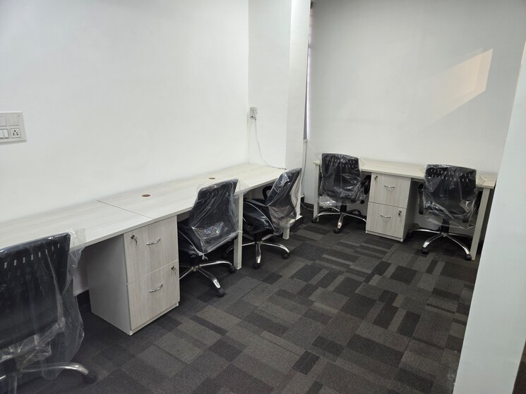 Team Area, sector 63 Commercial Office Space in IT/SEZ 900 Sq.Ft. In Sector 63 Noida 9702680