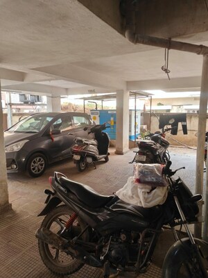 Parking in 3 BHK Apartment at Ratu Road – for Sale