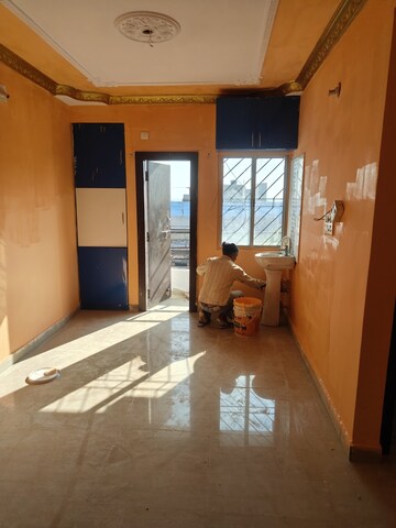 Room in 3 BHK Apartment at Ratu Road – for Sale