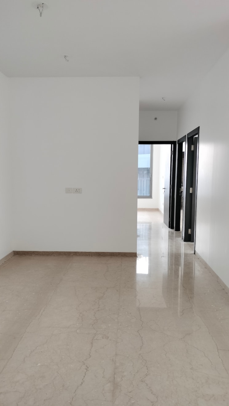 Cover Image, oberoi-sky-city 3 Bedroom 1100 Sq.Ft. Apartment In Borivali East Mumbai 9702682