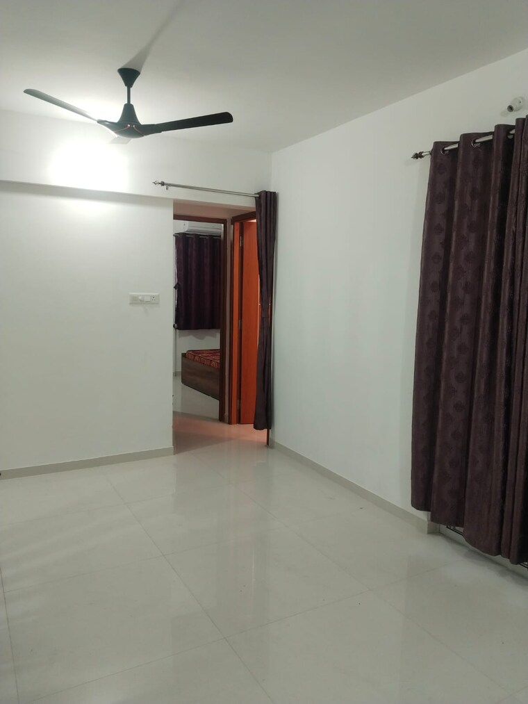 Room, tingre nagar 2 Bedroom 950 Sq.Ft. Apartment In Tingre Nagar Pune 9702814