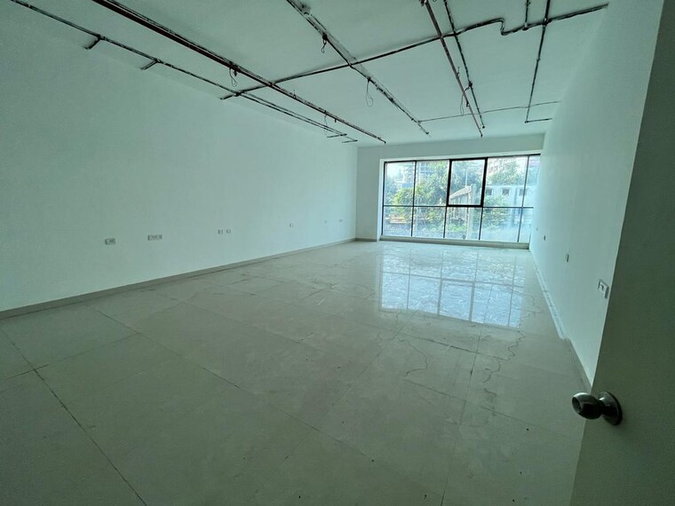 Room, rushi-shashwat-residency Commercial Showroom 1460 Sq.Ft. In Borivali East Mumbai 9702831