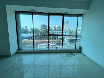 Room in  Showroom at Rushi Shashwat Residency, Borivali East – for Rent