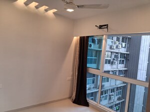 Room in  Showroom at Rushi Shashwat Residency, Borivali East – for Rent