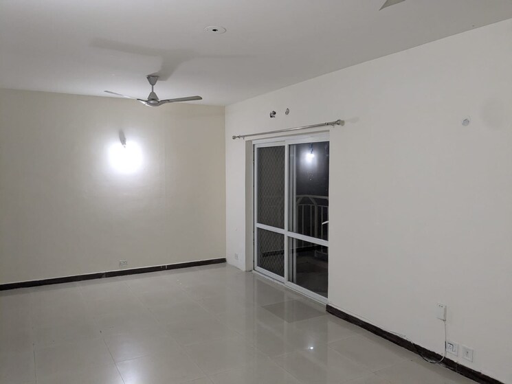Room, bptp-park-grandeura 2 Bedroom 1350 Sq.Ft. Apartment In Sector 82 Faridabad 9702833