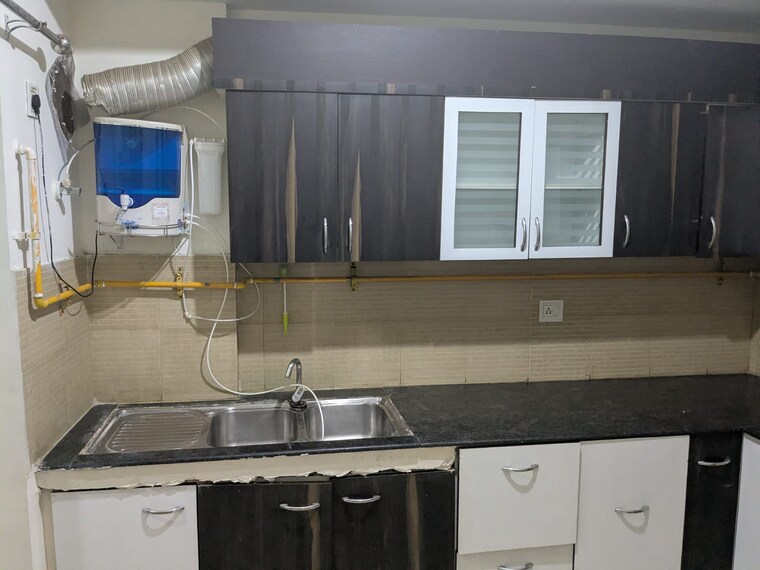 Kitchen, bptp-park-grandeura 2 Bedroom 1350 Sq.Ft. Apartment In Sector 82 Faridabad 9702833